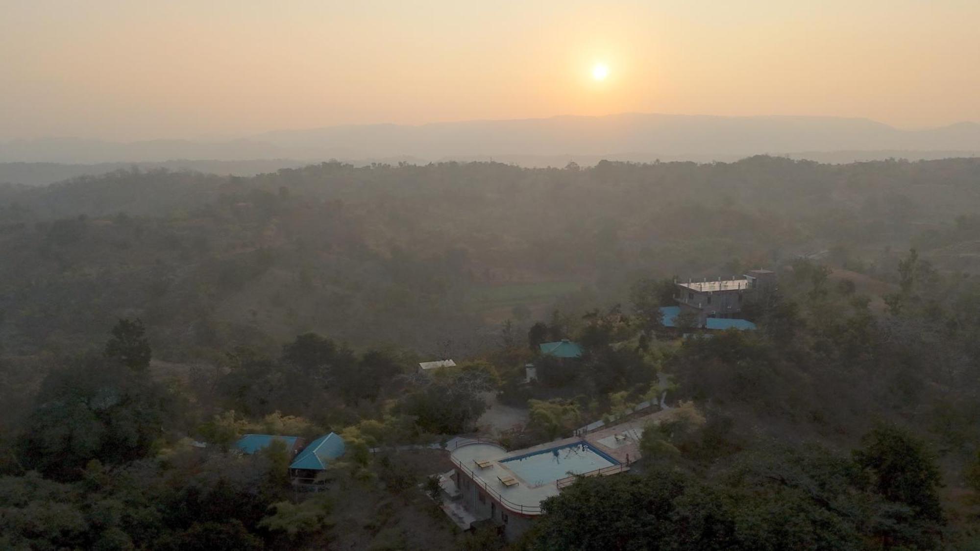 The Sky Imperial Jungle Camp Resort Kumbhalgarh Exterior photo